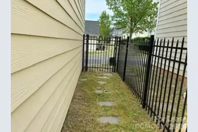 2413 Woodward Avenue #ADU, Charlotte, NC 28206 - Photo 10