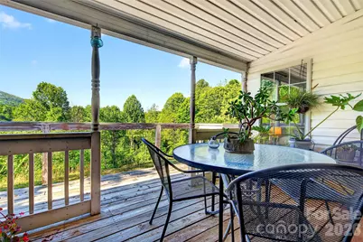 298 Wolf Crossing, Bakersville, NC 28705 - Photo 16