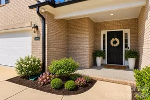1005 Piper Mdws Dr, Waxhaw, NC 28173 - Photo 2