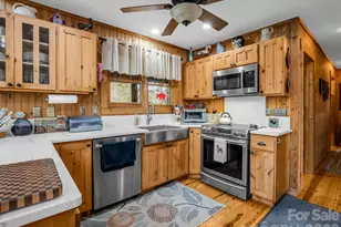 301 Peaks Dr, Lake Lure, NC 28746 - Photo 14