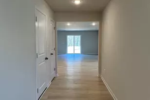 2533 Trollinger Dr, Catawba, NC 28609 - Photo 2