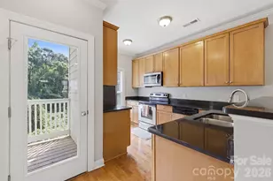 2917 Craftsman Ln, Charlotte, NC 28204 - Photo 6