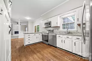 2115 E Providence Dr, Charlotte, NC 28270 - Photo 12