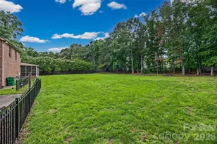 2115 E Providence Dr, Charlotte, NC 28270 - Photo 38