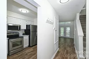3131 Heathstead Place, Charlotte, NC 28210 - Photo 6