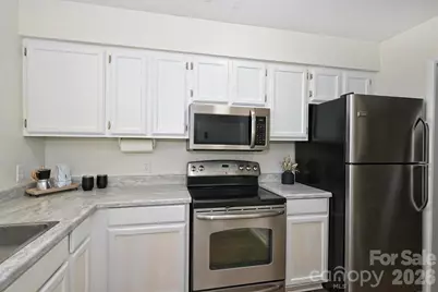 3131 Heathstead Place, Charlotte, NC 28210 - Photo 18
