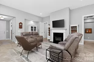 4122 Moxie Wy, Charlotte, NC 28215 - Photo 6