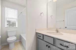 4529 Iron Oak Ln, Charlotte, NC 28269 - Photo 26