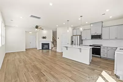 4529 Iron Oak Lane, Charlotte, NC 28269 - Photo 8