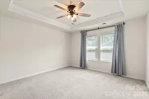 4529 Iron Oak Ln, Charlotte, NC 28269 - Photo 18