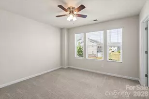 4529 Iron Oak Ln, Charlotte, NC 28269 - Photo 24