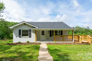 37 King Dr, Leicester, NC 28748 - Photo 2