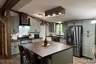71 Ledford Ridge Ln, Bakersville, NC 28705 - Photo 4