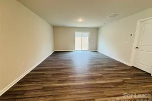 13151 Hampton Bay Ln, Charlotte, NC 28262 - Photo 4