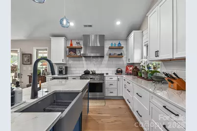 16 Stonebridge Drive, Asheville, NC 28805 - Photo 8