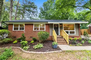 3840 Colebrook Rd, Charlotte, NC 28215 - Photo 4