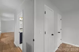 3840 Colebrook Rd, Charlotte, NC 28215 - Photo 26