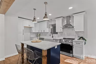 3840 Colebrook Road, Charlotte, NC 28215 - Photo 2