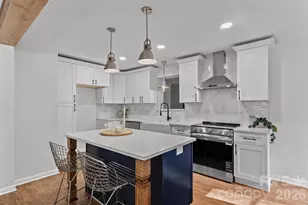 3840 Colebrook Rd, Charlotte, NC 28215 - Photo 2