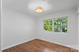 3840 Colebrook Rd, Charlotte, NC 28215 - Photo 16