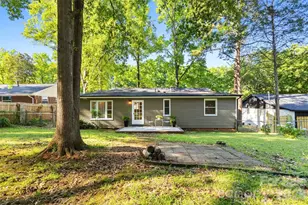 3840 Colebrook Rd, Charlotte, NC 28215 - Photo 38
