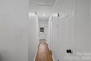 3840 Colebrook Rd, Charlotte, NC 28215 - Photo 8