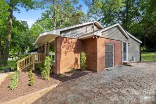 3840 Colebrook Rd, Charlotte, NC 28215 - Photo 36