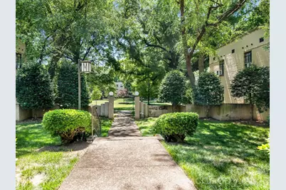 1121 Myrtle Avenue #10, Charlotte, NC 28203 - Photo 2