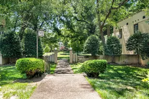 1121 Myrtle Ave, Charlotte, NC 28203 - Photo 2