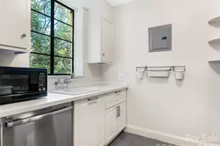 1121 Myrtle Ave, Charlotte, NC 28203 - Photo 8