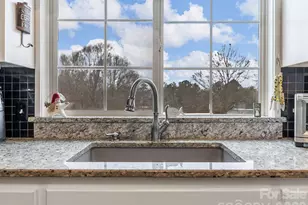 1570 Roddy Rd, Campobello, SC 29322 - Photo 10