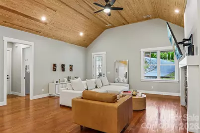 318 Cider Hill Lane, Hendersonville, NC 28792 - Photo 10