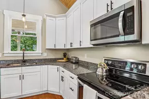 318 Cider Hl Ln, Hendersonville, NC 28792 - Photo 22