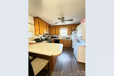 112 Academy Avenue NW, Concord, NC 28025 - Photo 8