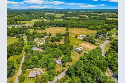128 John Deere Drive, Harmony, NC 28634 - Photo 26