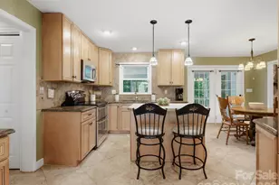 1938 Candlewick Dr, Fort Mill, SC 29715 - Photo 12