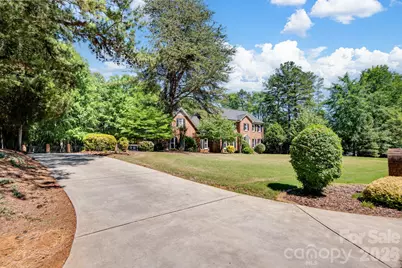 918 Hanover Drive NW, Concord, NC 28027 - Photo 2