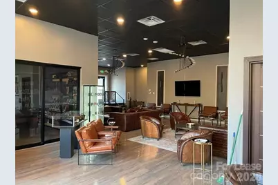 190 W Main Avenue, Gastonia, NC 28052 - Photo 2