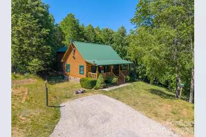 451 Rustic Ridge Drive, Canton, NC 28716 - Photo 2