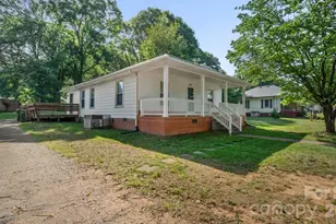 110 Globe St, Mount Holly, NC 28120 - Photo 2