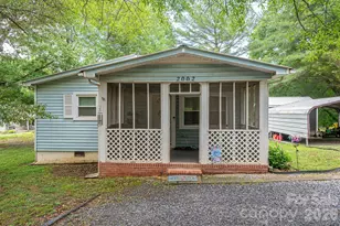2002 Bill Lynch Rd, Lincolnton, NC 28092 - Photo 2