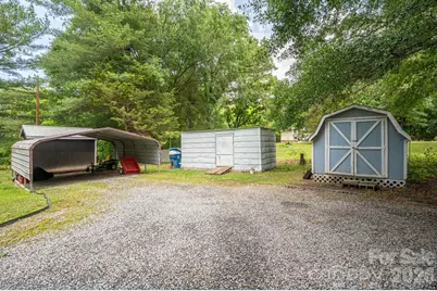 2002 Bill Lynch Road, Lincolnton, NC 28092 - Photo 4