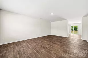 2209 Lilium Dr, Charlotte, NC 28216 - Photo 6