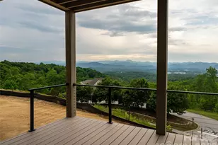 225 Coachman Dr, Hendersonville, NC 28791 - Photo 10