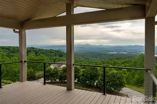 225 Coachman Dr, Hendersonville, NC 28791 - Photo 14