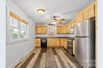 42 East Boulevard, Burnsville, NC 28714 - Photo 6