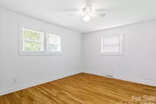 42 East Blvd, Burnsville, NC 28714 - Photo 16