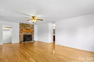42 East Blvd, Burnsville, NC 28714 - Photo 2