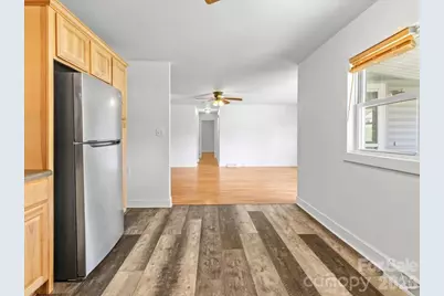 42 East Boulevard, Burnsville, NC 28714 - Photo 10