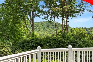 152 SkyView Cir, Asheville, NC 28804 - Photo 10